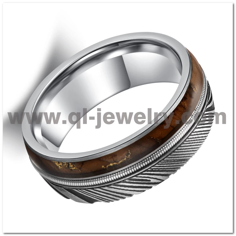 Cina Fedi nuziali in acciaio damasco perfette e uniche Anello in acciaio damasco e tungsteno con corde in legno e chitarra e intarsio in lamina Produttori cinesi
