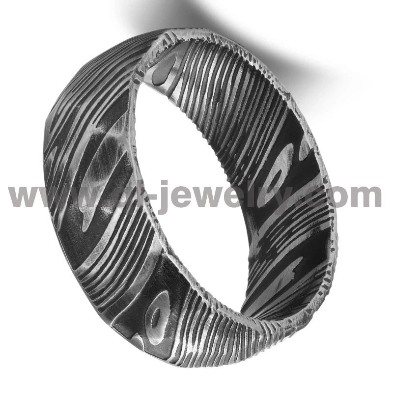 Fedi nuziali da uomo economiche e uniche a basso MOQ Fedi nuziali in acciaio damasco nero da 8 mm Anello damasco nero a cupola fabbrica cinese