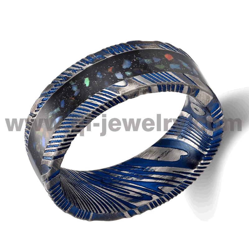 La galaxie et l'espace Design Alliances en acier de Damas bleu Bague en acier de Damas bleu plat avec incrustation d'opale et de grès noir China Factory