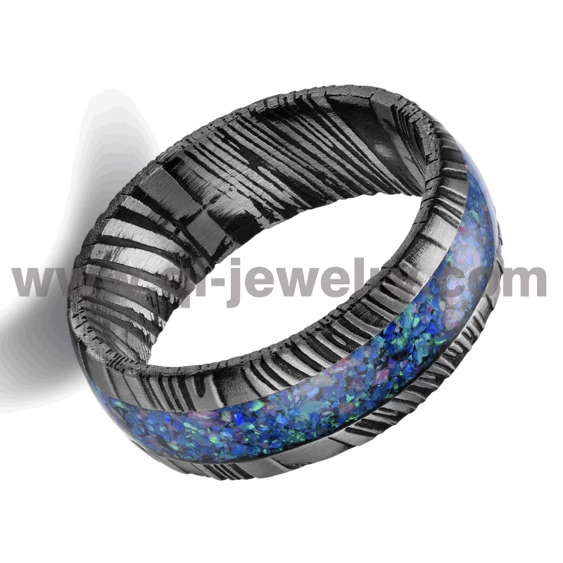 Fedi nuziali in acciaio damasco nero dal design unico Anello in acciaio damasco nero a cupola con intarsio in opale blu Fabbrica cinese
