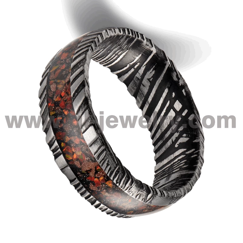 Fedi nuziali in acciaio damasco nero dal design unico Anello in acciaio damasco nero a cupola con intarsio in opale rosso Fabbrica cinese