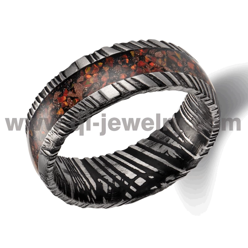 Fedi nuziali in acciaio damasco nero dal design unico Anello in acciaio damasco nero a cupola con intarsio in opale rosso Fabbrica cinese