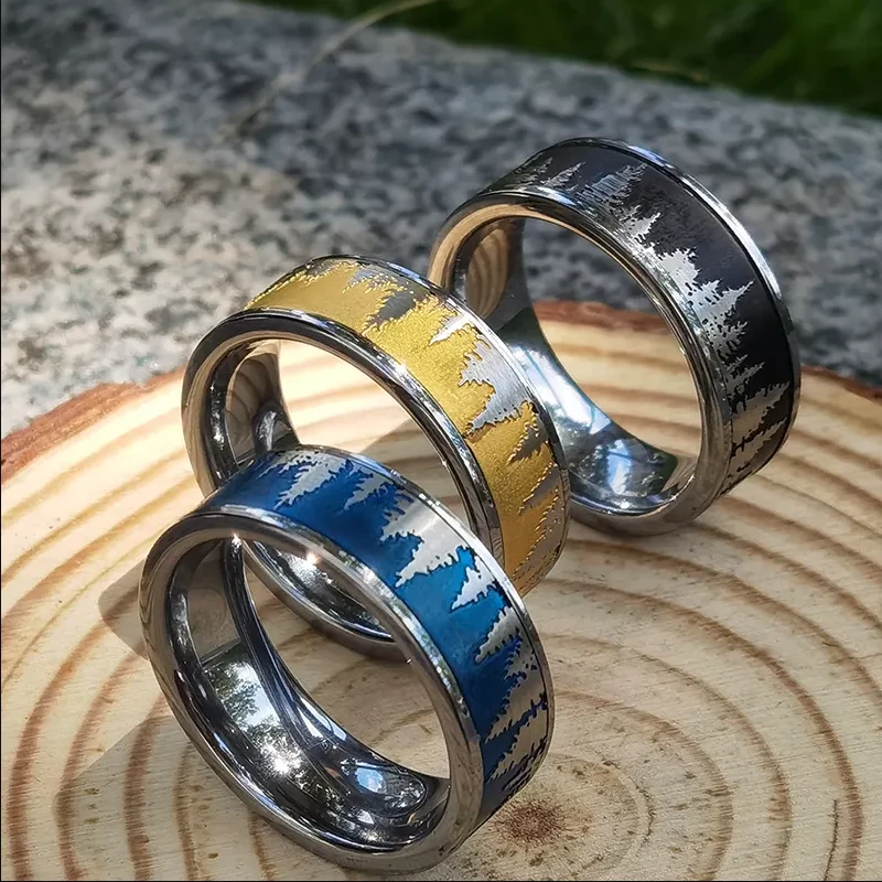 Hochwertige und erschwingliche Wolframkarbid-Ring-Goldwald-Gebirgsring-Laser-Landschafts-Herren-Wolfram-Hochzeits-Band-China-Hersteller