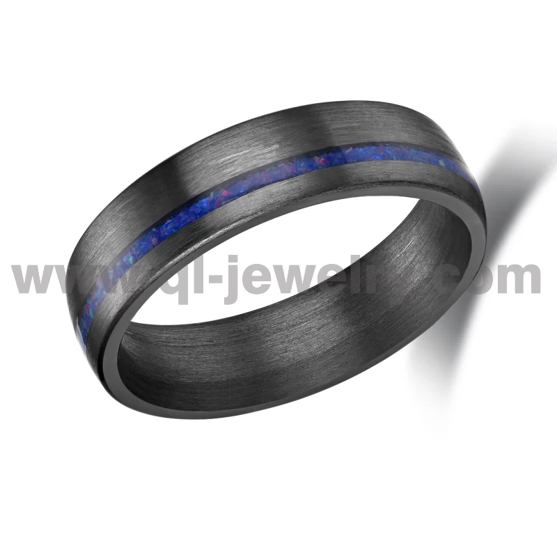 Seltener Ehering aus Metall für Männer und Frauen. 6 mm gewölbter Ring aus reinem Tantal mit blauer Opaleinlage. China-Hersteller