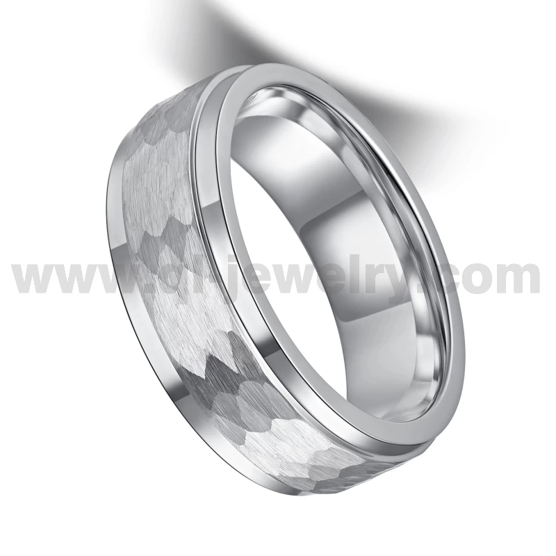 Chine 2023 Alliances de mariage en cobalt de style le plus récent 8mm martelé plat et bords d'étape Anneau de cobalt Fabricants