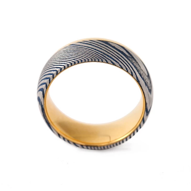 Heißer Verkauf 8 mm gewölbter goldener Wolfram- und blau-silberner Damaskus-Stahl-Ehering für Männer, China-Lieferant