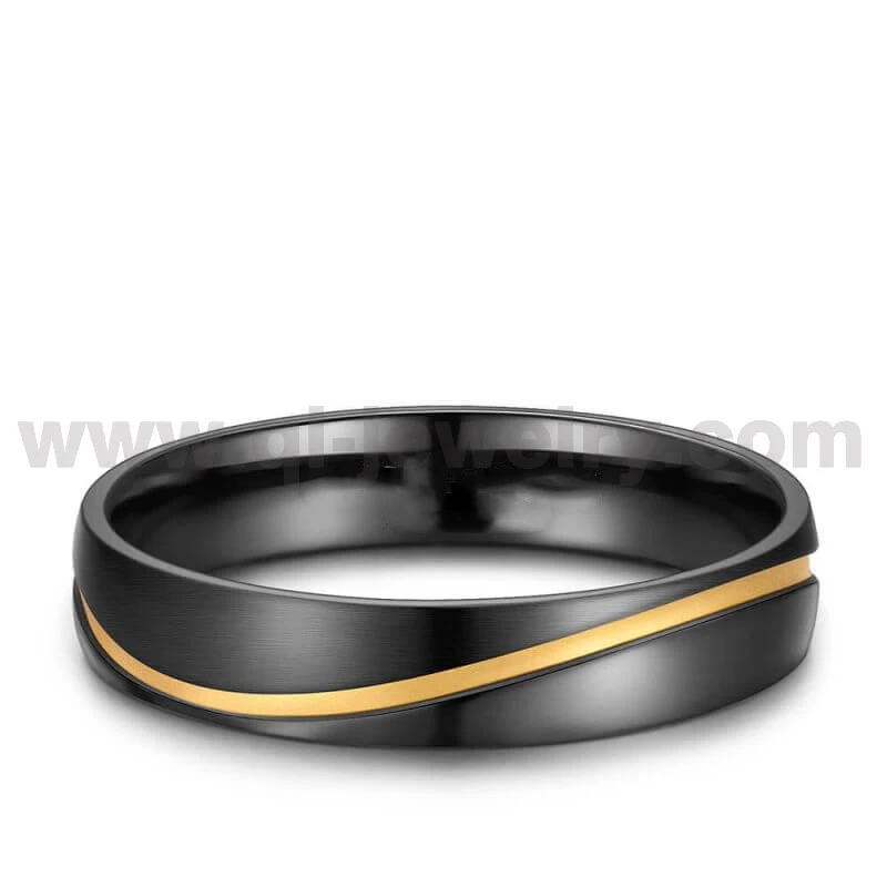 Anillos de pareja de titanio negro con centro curvo de oro de 4,5 mm con incrustaciones de piedras CZ Proveedor de China