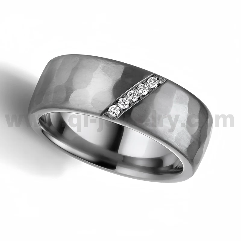 Rare Metal Pure Tantalum Couple Rings 8mm Domed Polished and Hammered Tantalum Ring Set with 4 Diamonds China Manufacturer
