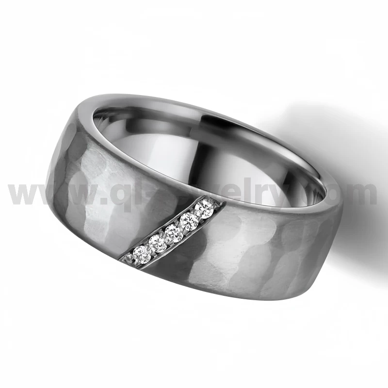 Rare Metal Pure Tantalum Couple Rings 8mm Domed Polished and Hammered Tantalum Ring Set with 4 Diamonds China Manufacturer