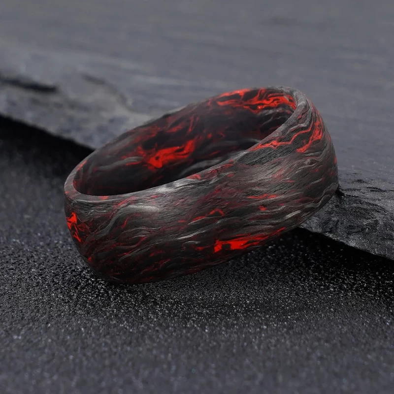 Materiales de alta calidad anillo de boda de fibra de carbono forjado de burl rojo para hombres Fabricante de China