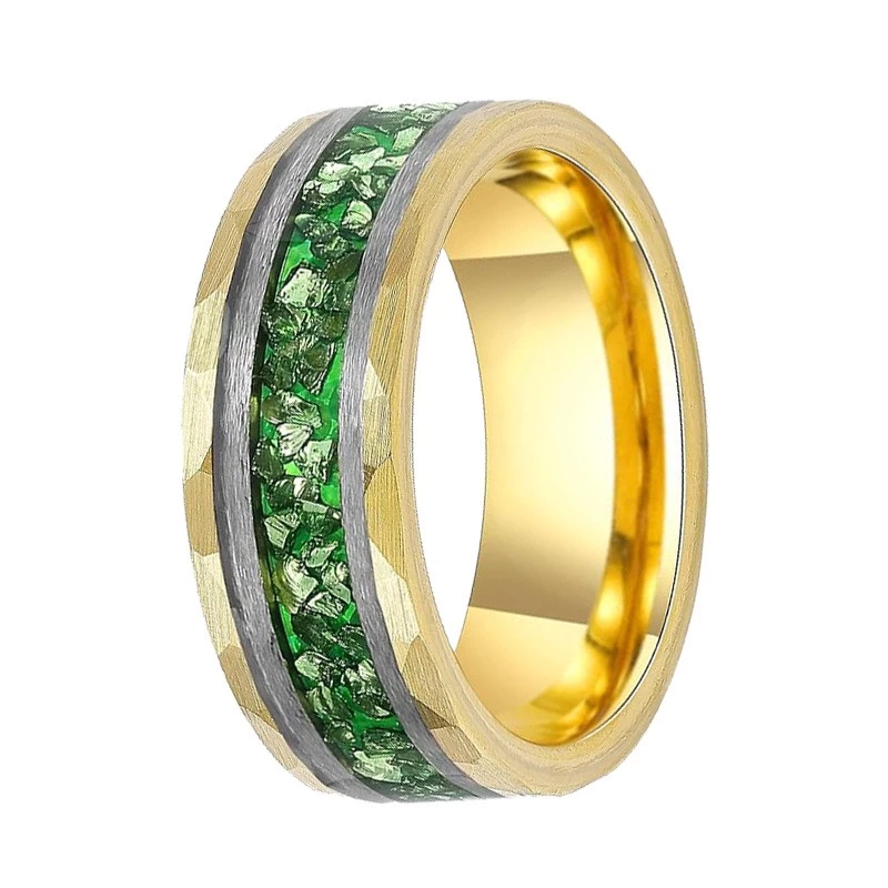 8 mm goldener Kantenkanten -Wolframring mit grünem Kiesstein -Herren -Wolfring Ring Professioneller Lieferant eingelegt