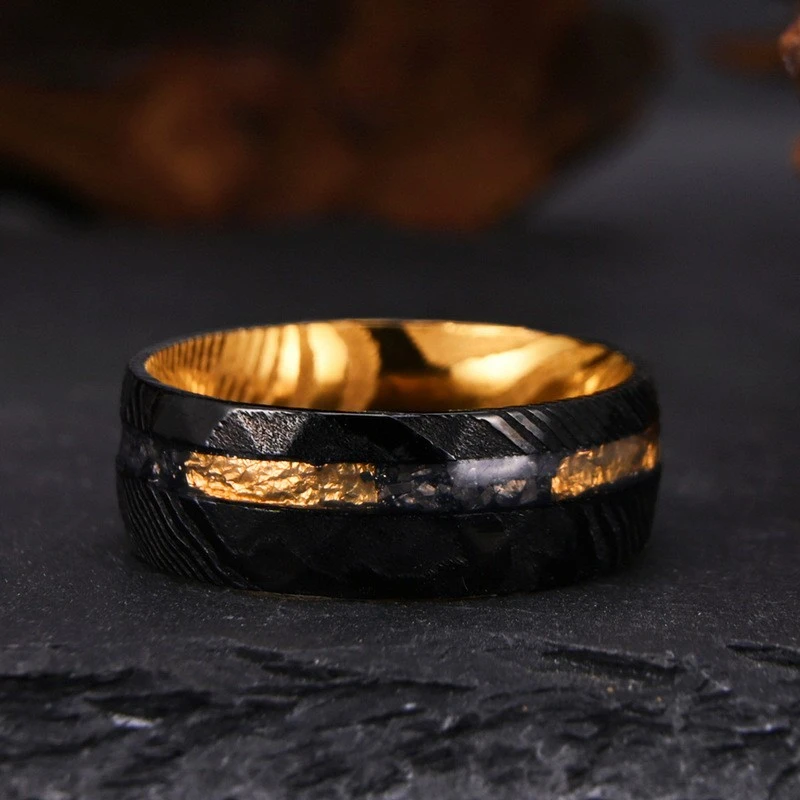 Bague pour hommes en acier Damas de 8 mm, avec incrustation de météorite et finition noircie, vente en gros