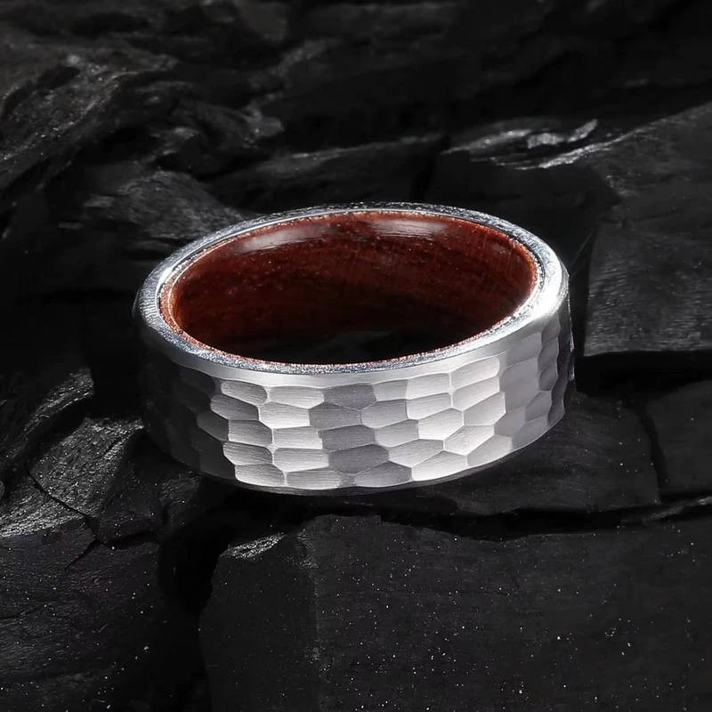 Кованое вольфрамовое кольцо премиум-класса диаметром 8 мм с инкрустацией из розового дерева — оптовый заказ по оптовой цене и по индивидуальному заказу