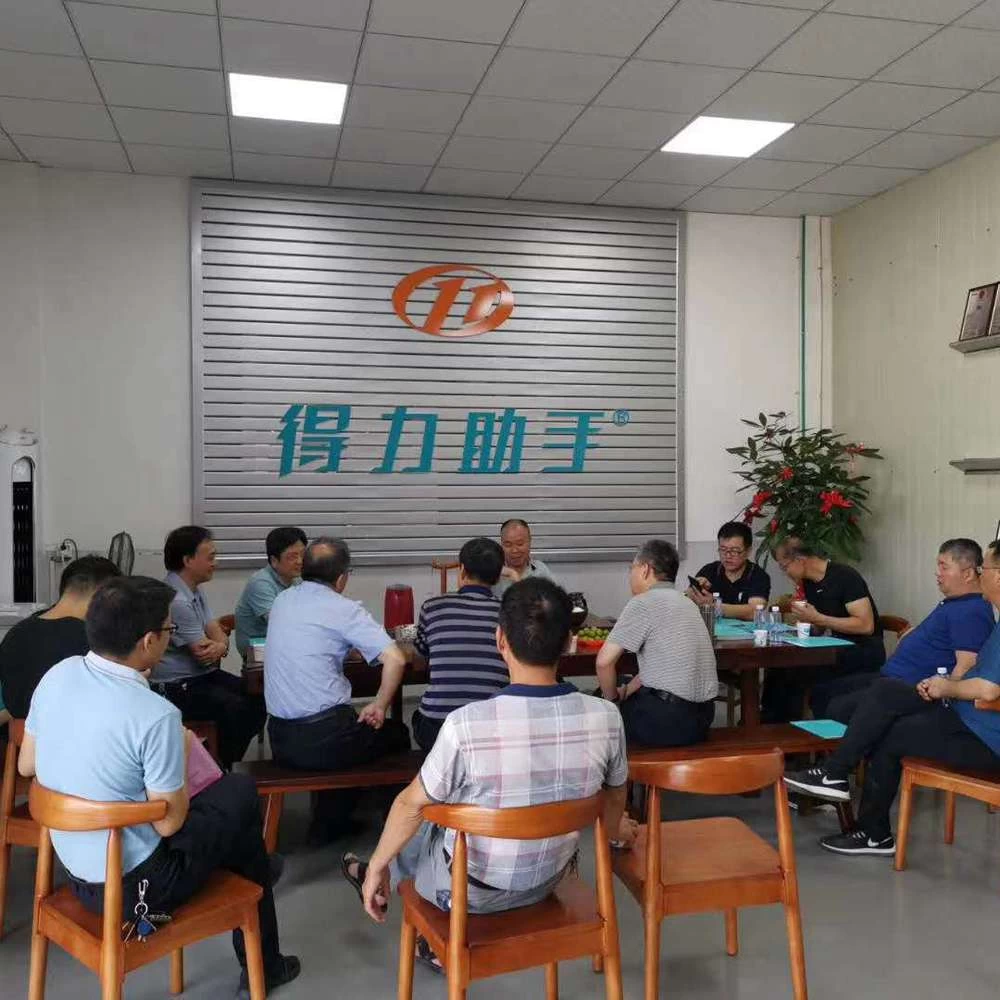 Los líderes del Departamento de agricultura de la provincia de Shanxi vinieron a nuestra empresa para inspeccionar y visitar los equipos de producción de té medicinal.