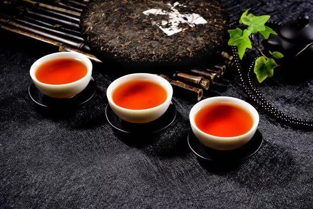 Chine Stockage du thé PU  er (2) fabricant