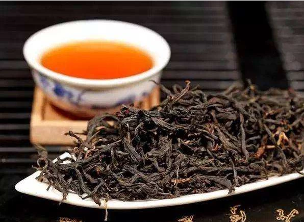 Siyah Çayın Tadı Nasıl İyileştirilir