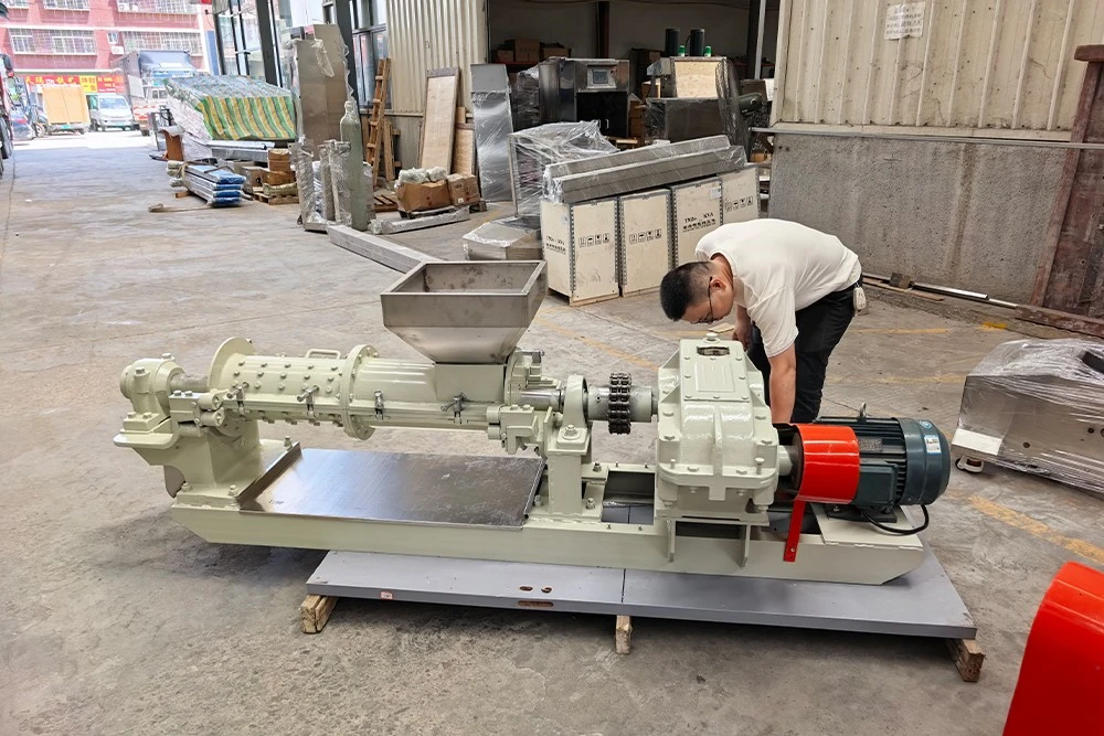 Tea Rolling & Cutting Equipment