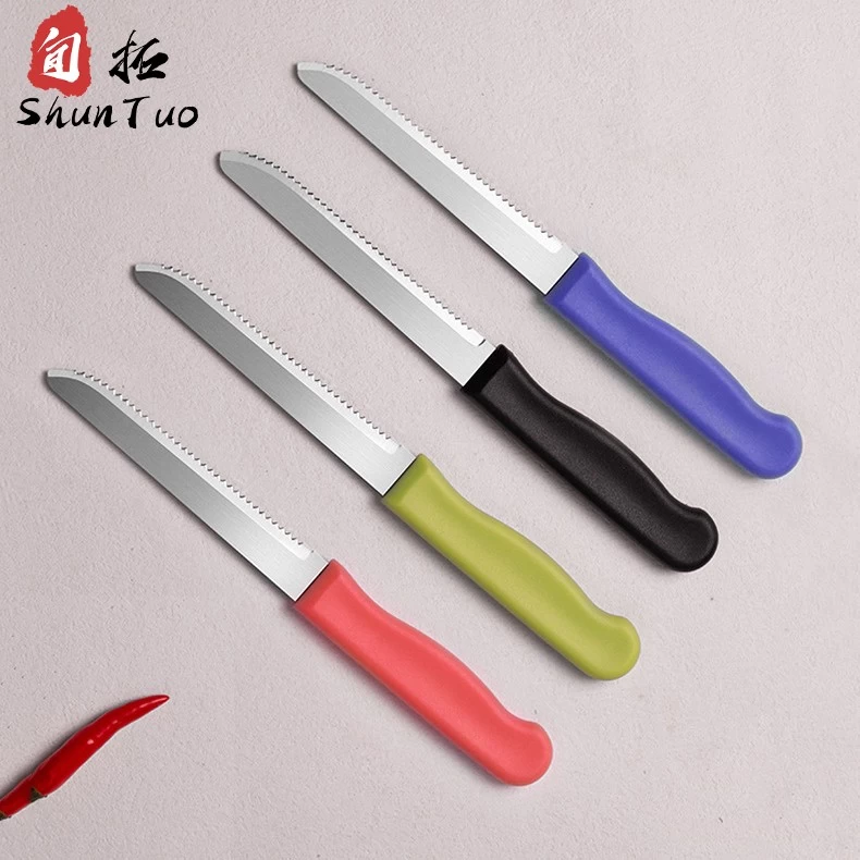 China hot sale green blue pink black beef sawtooth steak knife with pp handle China factory supply manufacturer