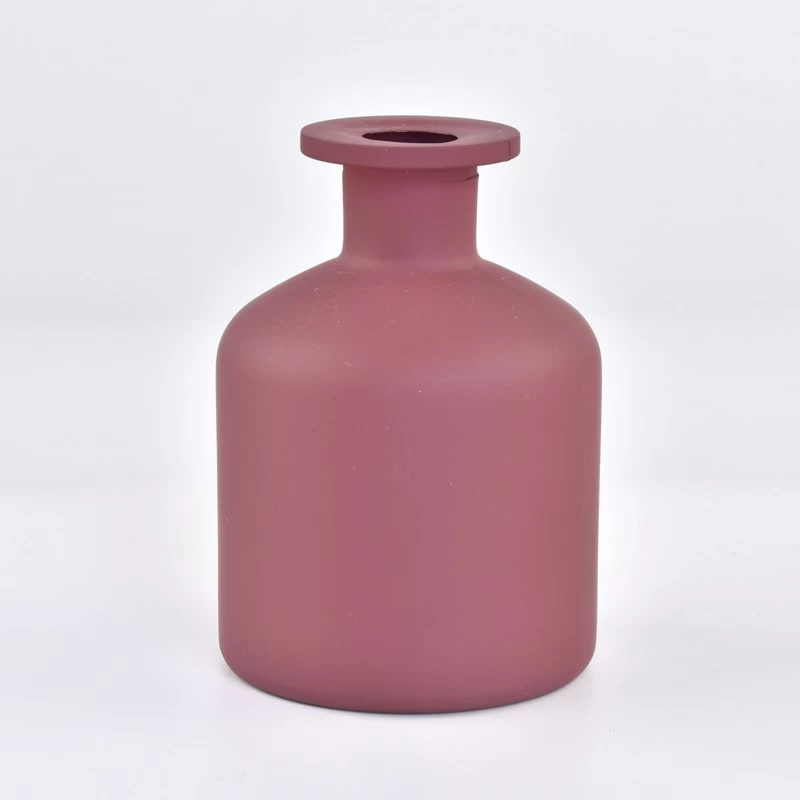 China Wholesale Luxury Empty Matte Aroma Glass Reed Diffuser Bottle manufacturer