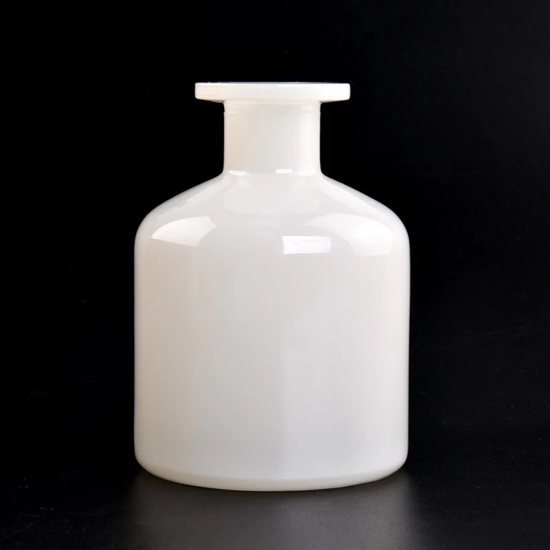 Milk White Glass Diffuser Bottles Customized Color Diffuser Bottles Glass