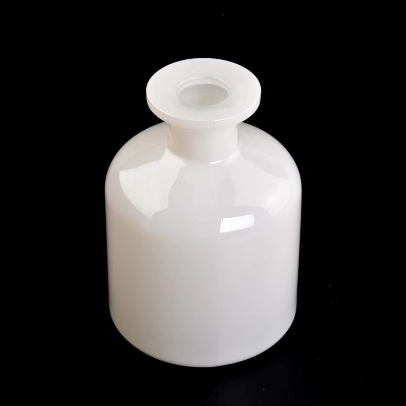 Milk White Glass Diffuser Bottles Customized Color Diffuser Bottles Glass