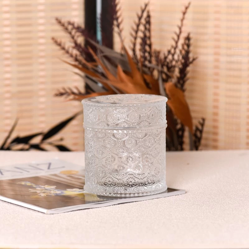 Customized 475ml Embossed Glass Candle Vessels with Lids Home Decoration