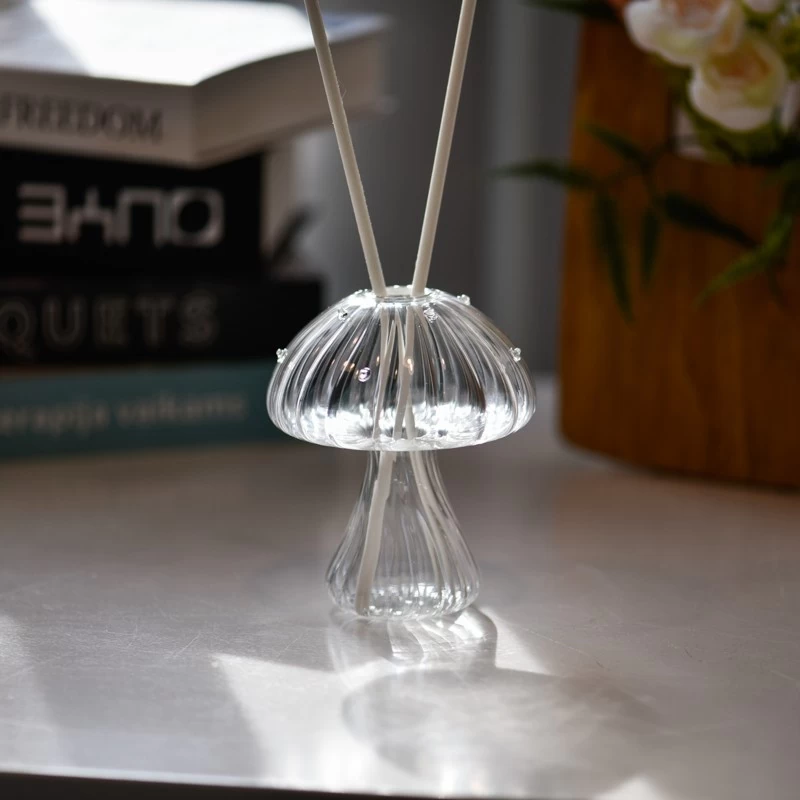 wholesale clear high borosilicate glass perfume bottle