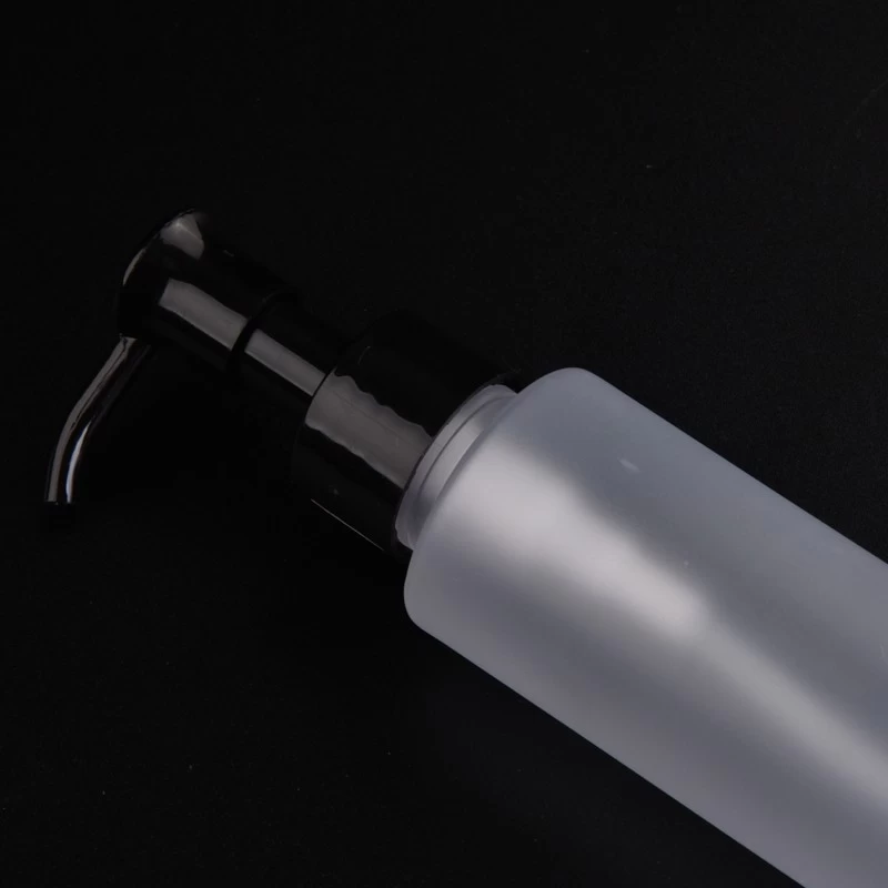 Wholesale 100ml frost PET bottle with Pump
