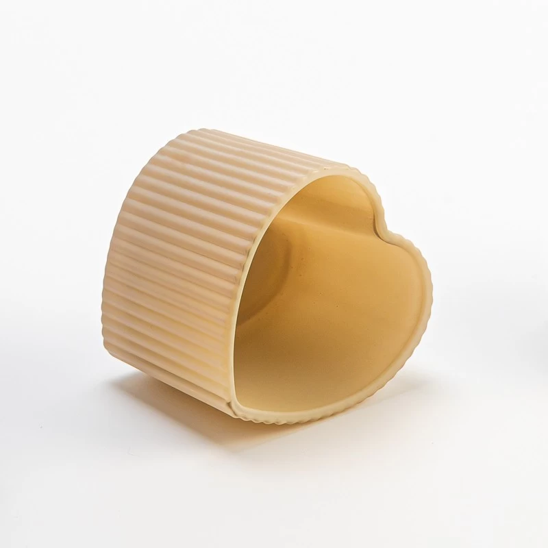 China Heart Shape matte color glass candle vessel decor manufacturer