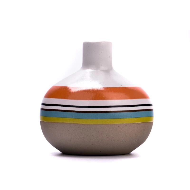 China Custom Beautiful Home Decorative Reeds Didffuser Bottles Ceramic Diffuser Bottles Wholesale manufacturer