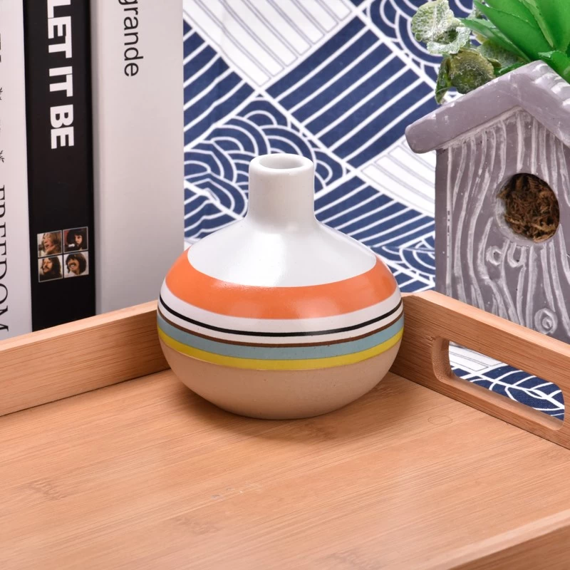 Custom Beautiful Home Decorative Reeds Didffuser Bottles Ceramic Diffuser Bottles Wholesale