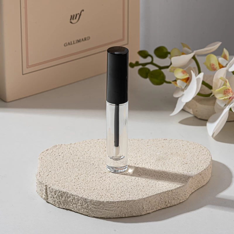 5ml Cosmetics Glass Bottle With black Cap Brush wholesale