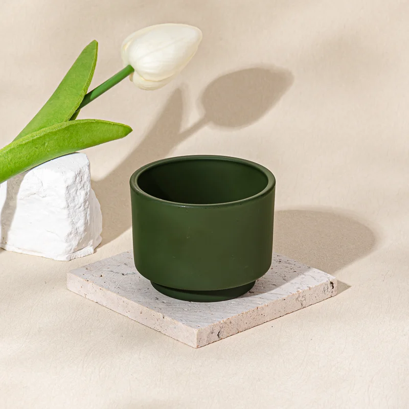 Wholesale Matte Dark Green 145ml Glass Jar Candle Vessel with home decor