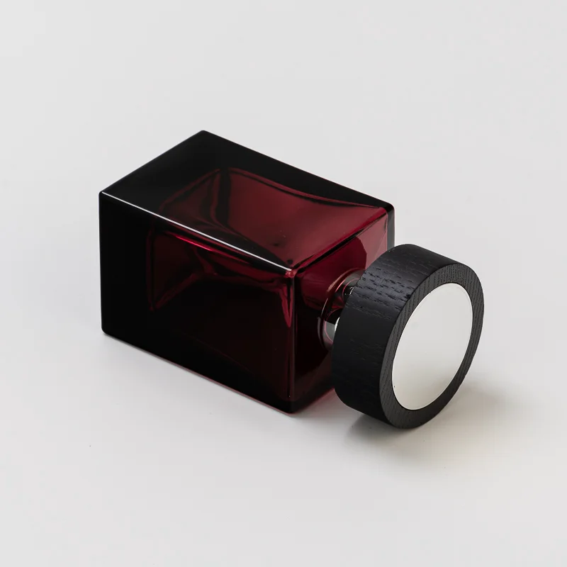 50ml Square Elegant Glass Perfume Bottle Wholesale