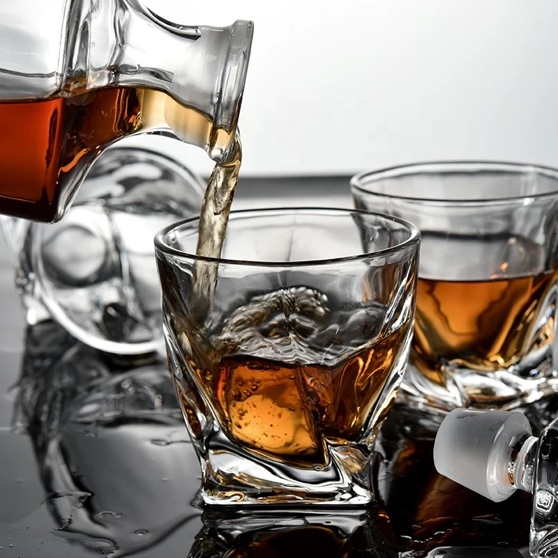 5 pieces in stock Lead-free Borosilicate Glass whiskey cups bottle sets