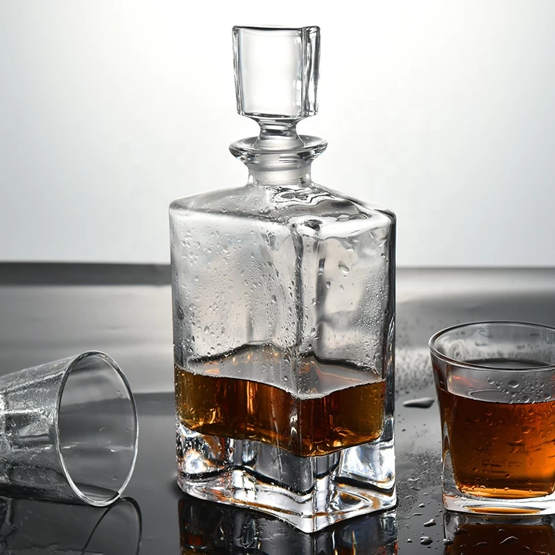 5 pieces Custom Lead-free crafted square Glass whiskey cups Liquor Decanter set