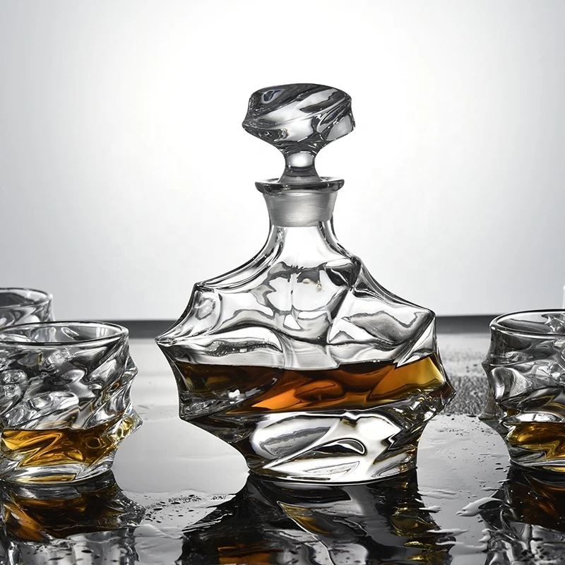 5 pieces in stock Lead-free crystal Glass whiskey cups twist bottles sets