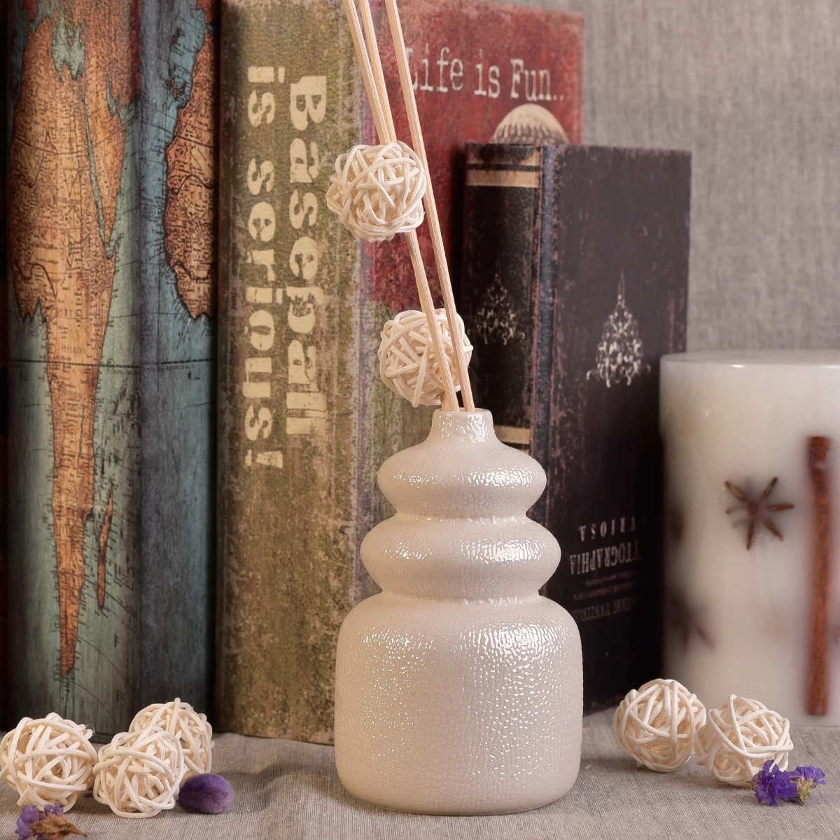 Sunny home decorative reed oil ceramic diffuser bottles