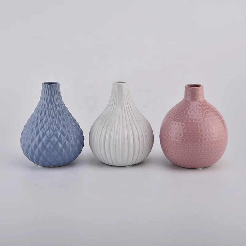 China supplier round white frosted reed aroma ceramic diffuser bottles