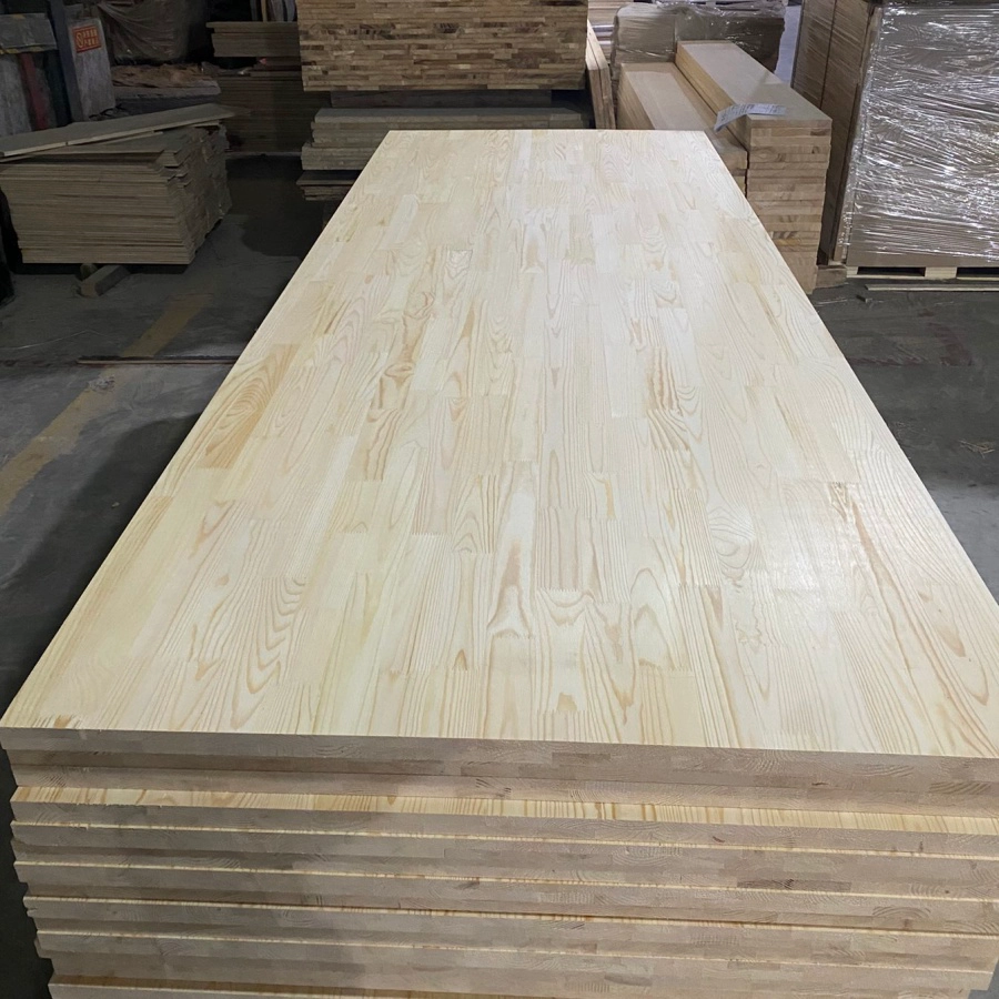 porcelana Pinus sylvestris Madera de pino ruso de primera calidad, sin nudos, tanto en tableros encolados como en los cantos. fabricante