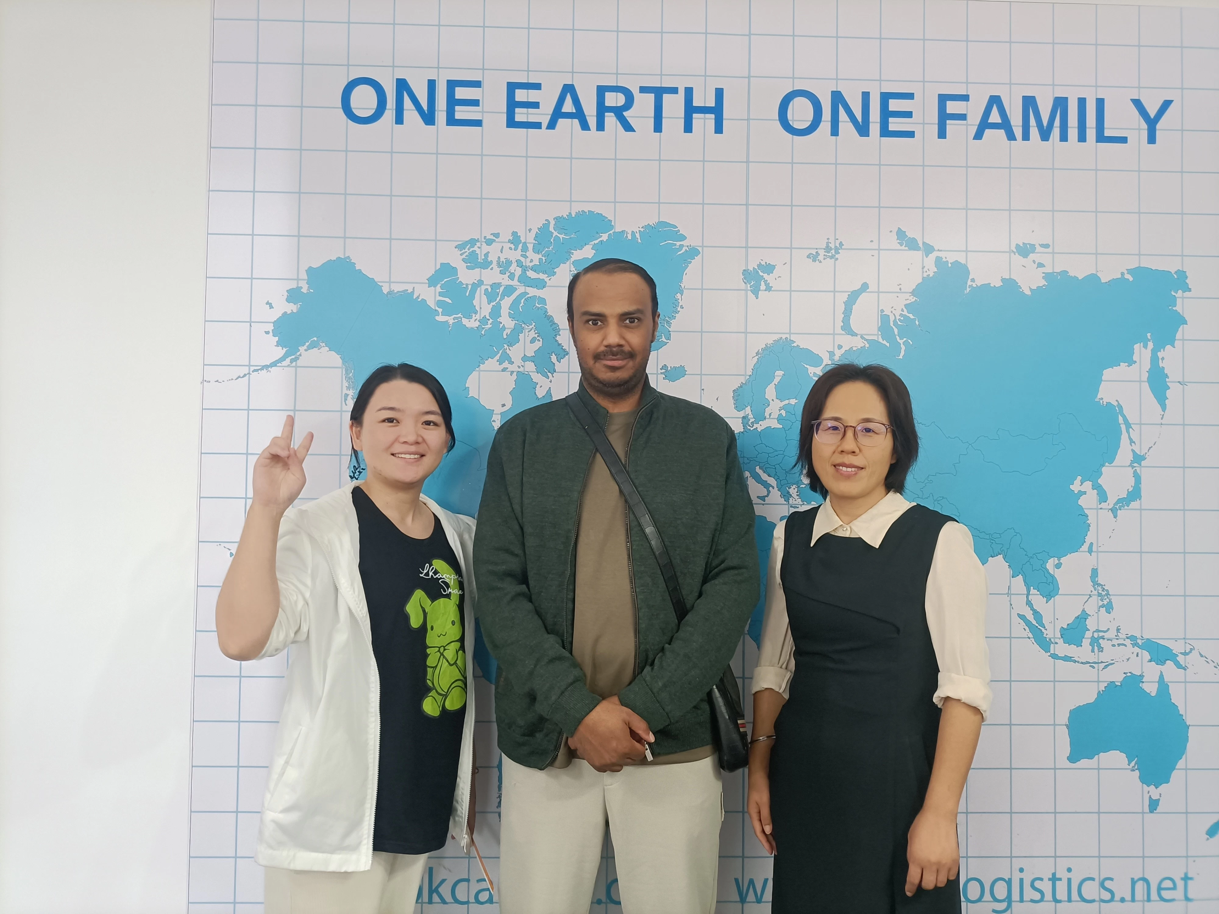 China SWWLS Freight Forwarder From China To France Door To Door Service Air Shipping DDP DDU Warehouse In Shenzhen Freight Forwarder