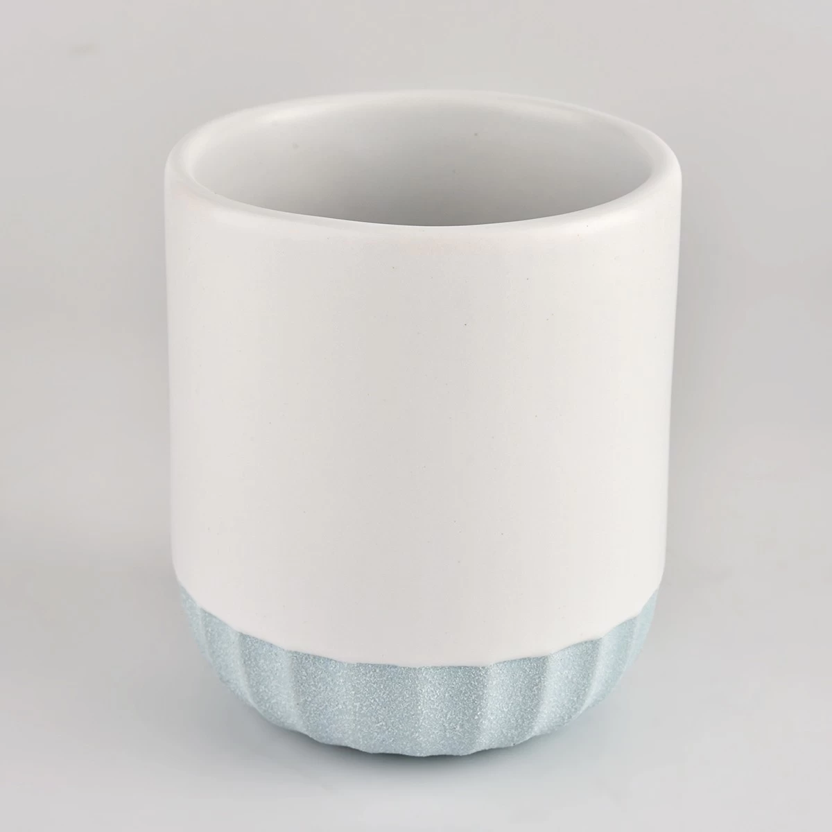 Custom ceramic candle vessel candle jar with lid