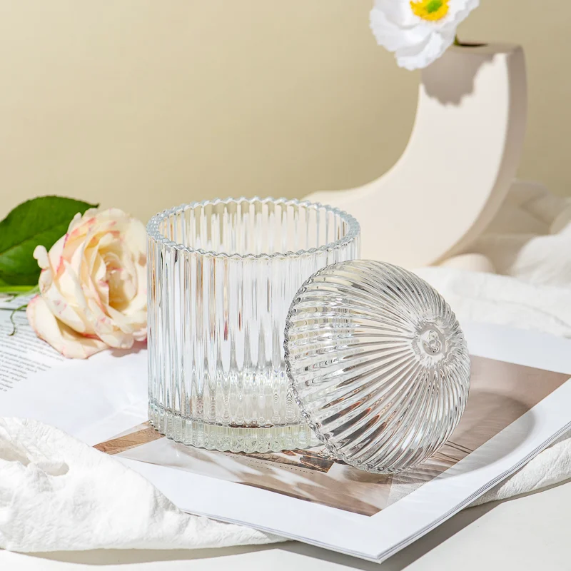 Popular Vertical Strip Design Glass Candle Vessel 17OZ Candle Holder with Round Lid
