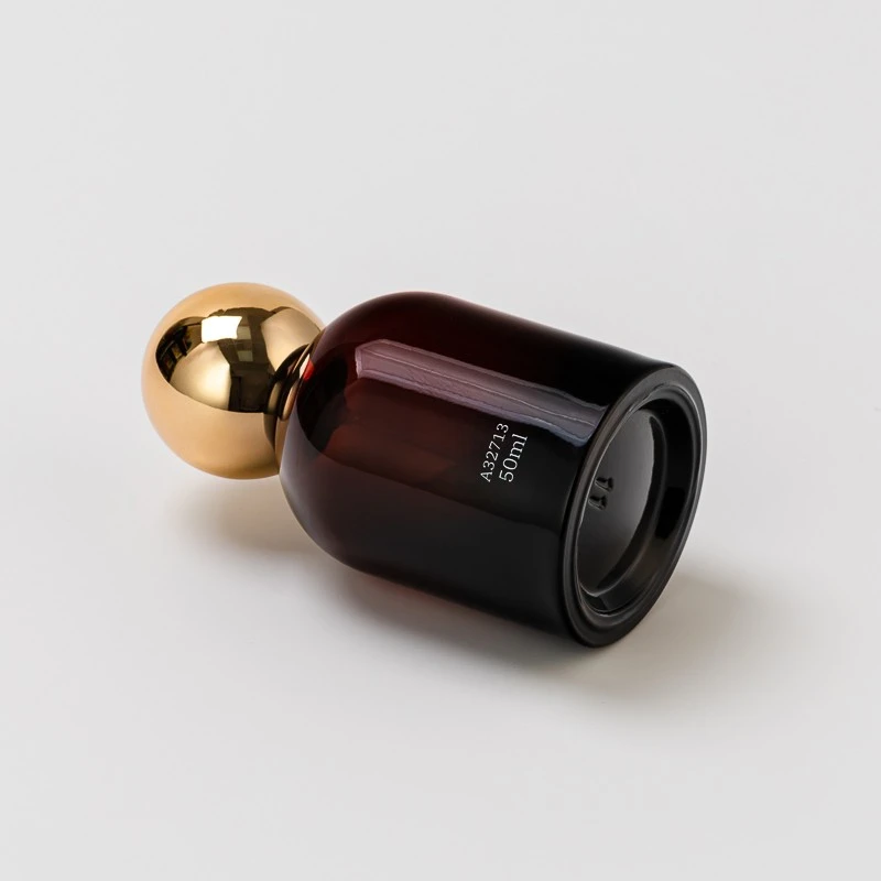 Luxury Dark Red Custom Logo Glass Perfume Essence Bottle with Round Lid