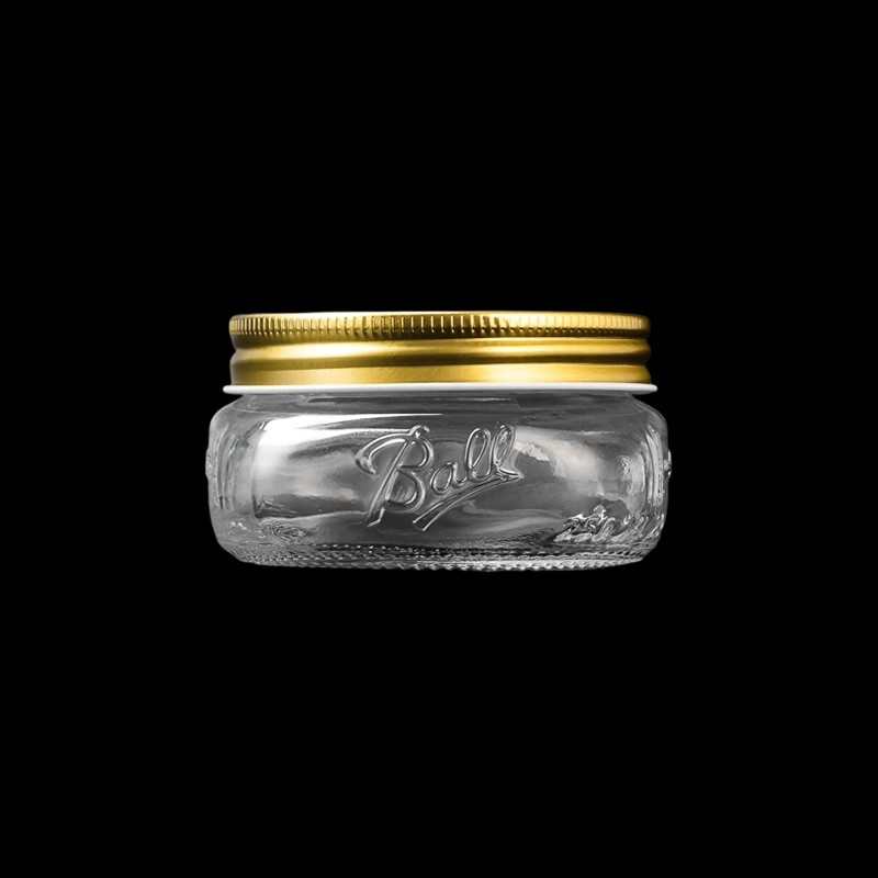 China Wide Short Glass Jar Candle Vessel with Metal Lid Custom Color 213ml Durable Candle Holder for Scented Candles manufacturer