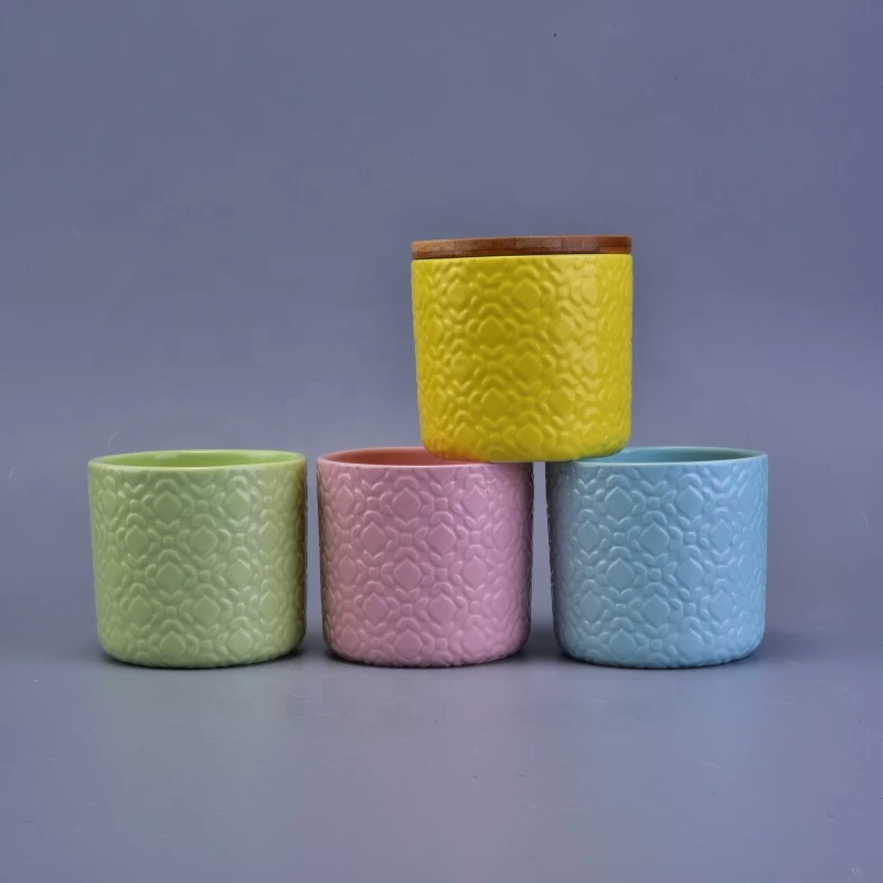 Luxury coloured ceramic candle jar with wood lid