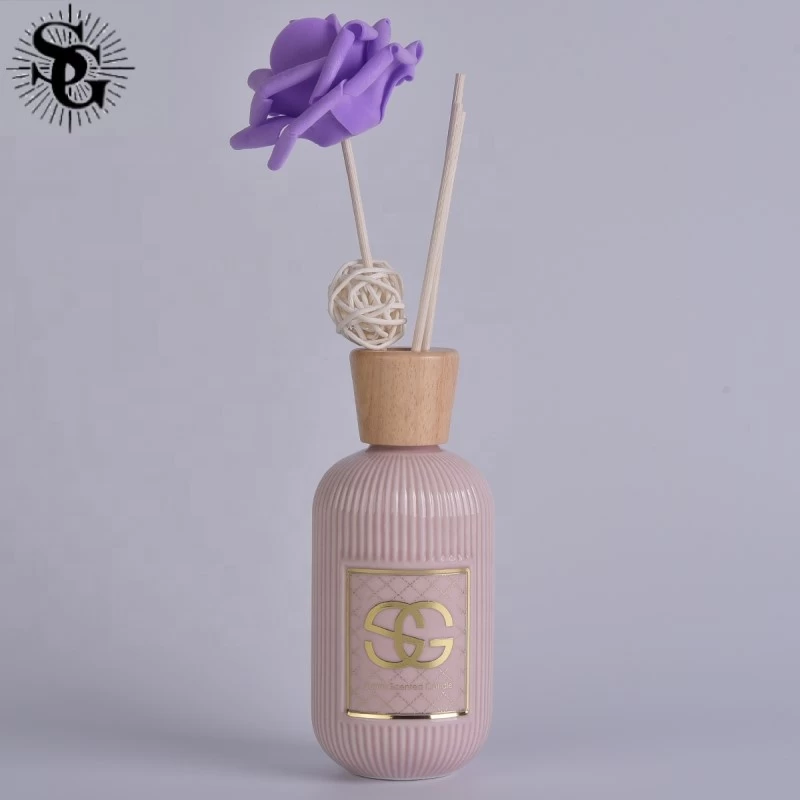 Sunny pink white  ceramic aromatherapy reed diffuser bottle