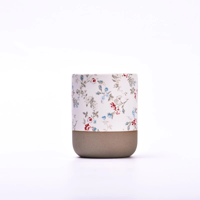 Simple Elegant Home Decoration Custom Ceramic  Candle vessel for Gift 