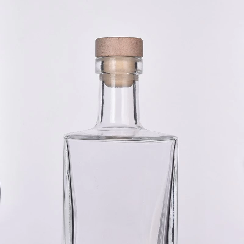 large capacity square clear glass reed diffuser bottle with wooden stopper