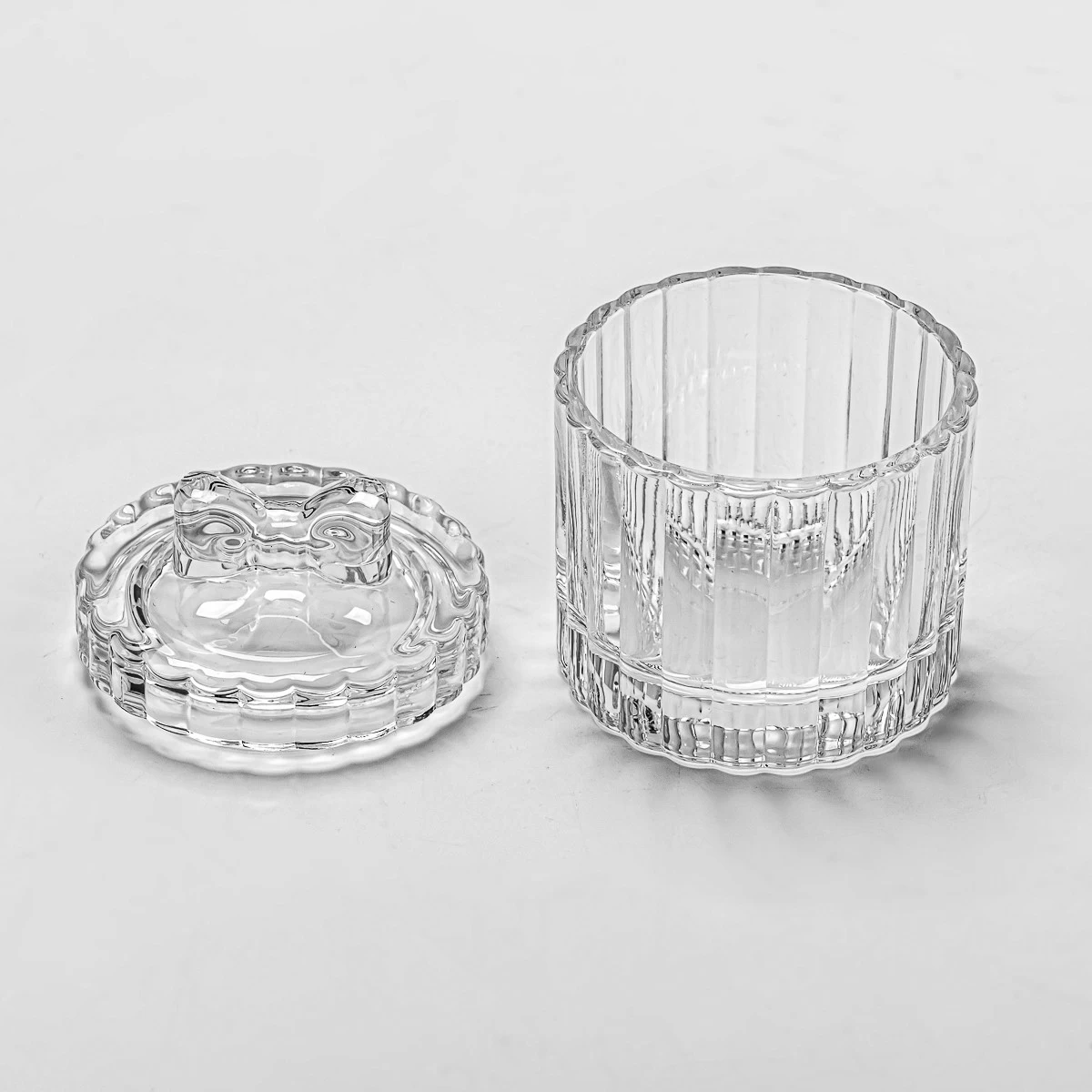 Wholesale 90ml ribbed cylinder shape Glass Candle Jars with glass lid